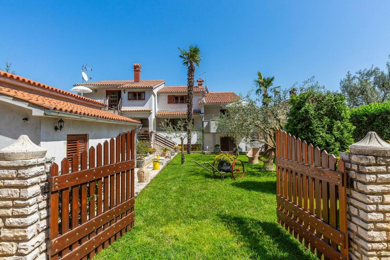 Apartments Rita Poreč Exterior foto